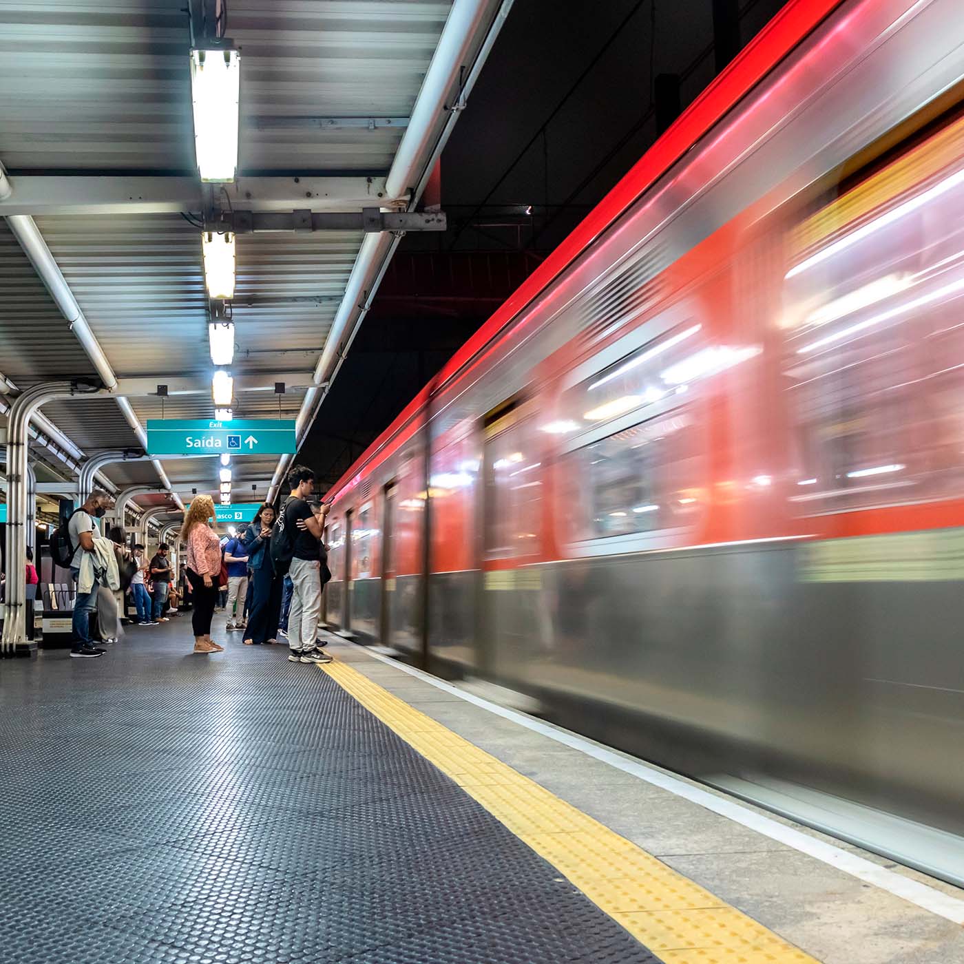 Plataforma da estação Berrini — imagem de contexto do bairro